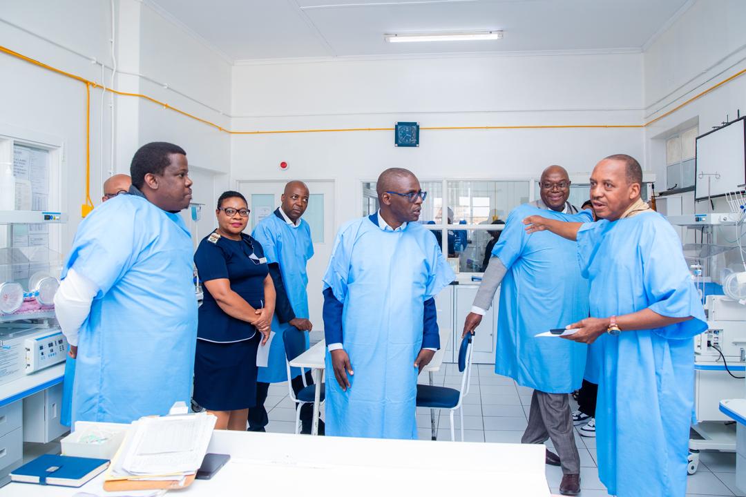 Stanbic Bank CE, Solomon Nyanhongo, centre, and Mater Dei Hospital Director of Health Adolph Macheka (right) and other hospital and bank executives at the handover of the equipment in Bulawayo.